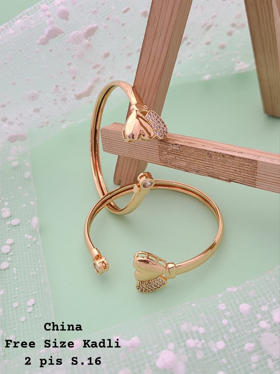 China Designer Daily Wear Kadli Bracelets Wholesale Price In Surat
